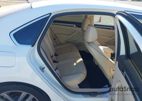 2017 Volkswagen Passat 1.8T R-Line from USA, damaged, VIN 1VWDT7A37HC061735